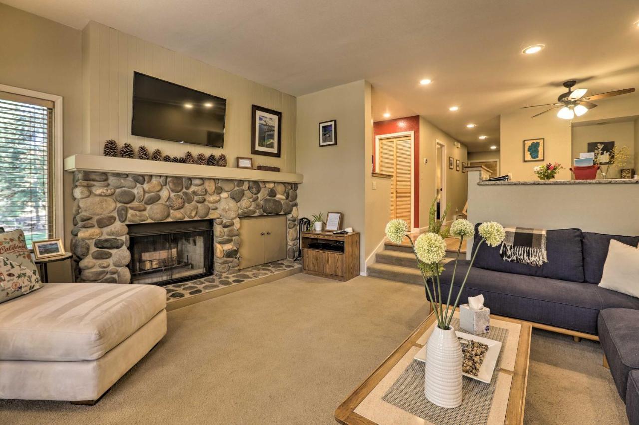 Corner-Unit Condo With Grill Walk To Lake Tahoe! Incline Village Esterno foto
