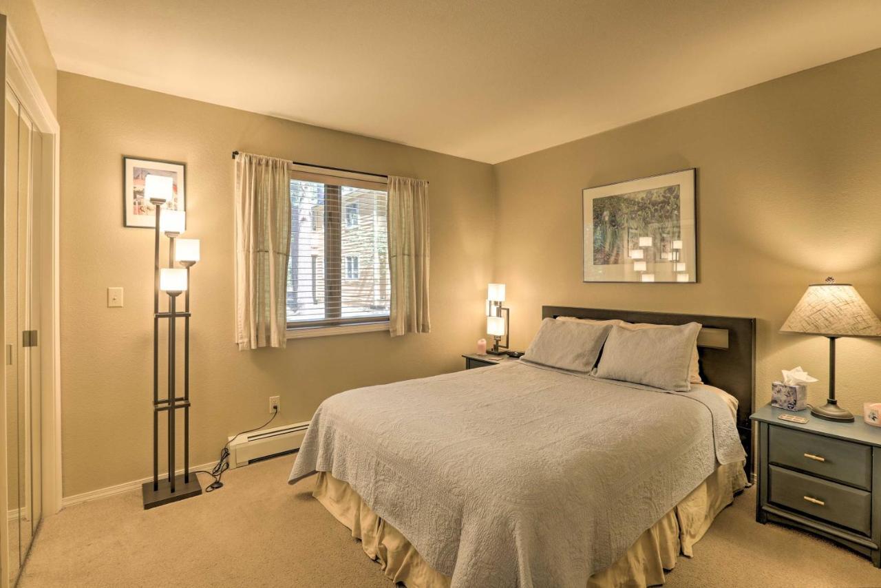Corner-Unit Condo With Grill Walk To Lake Tahoe! Incline Village Esterno foto
