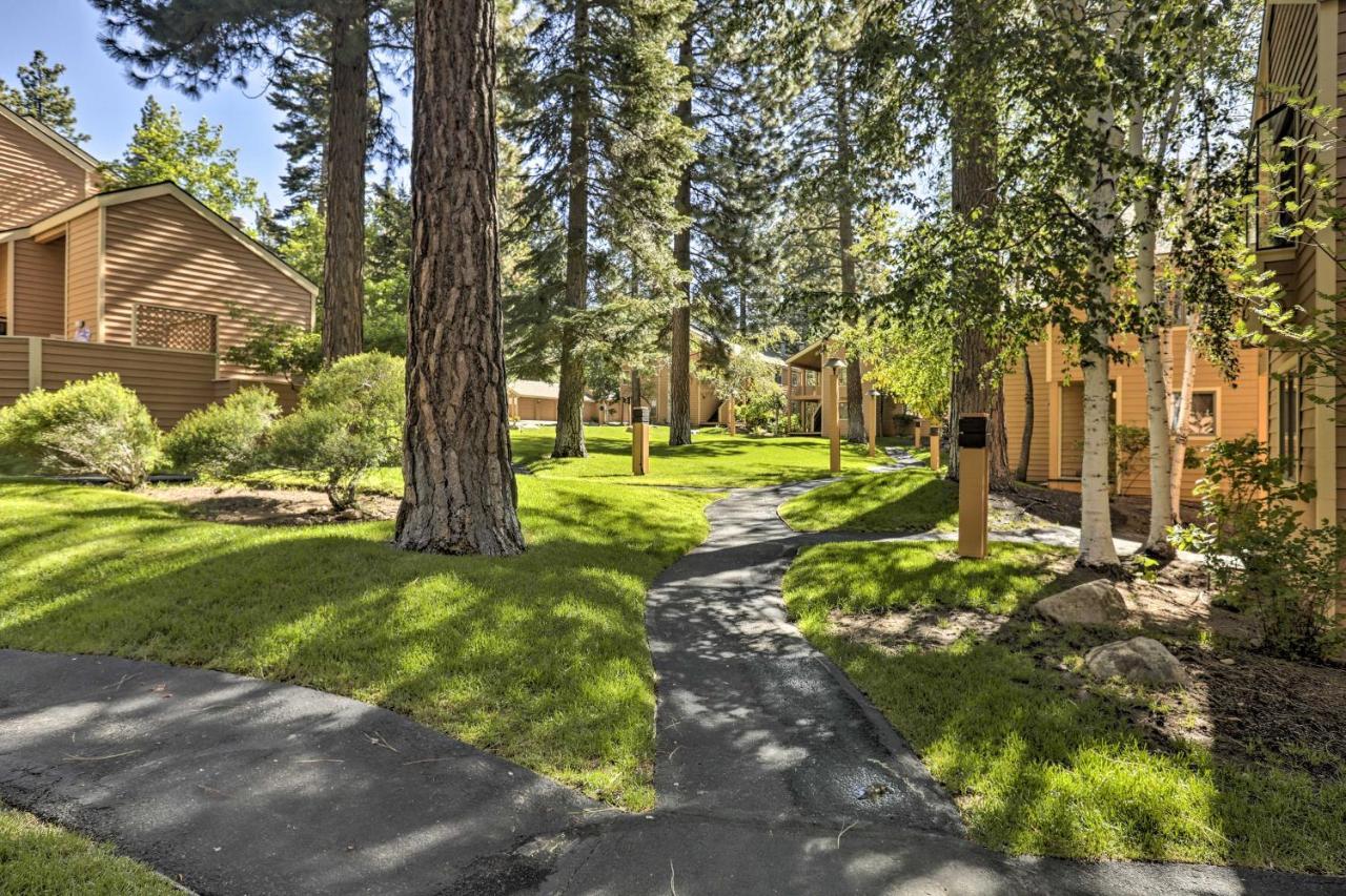 Corner-Unit Condo With Grill Walk To Lake Tahoe! Incline Village Esterno foto
