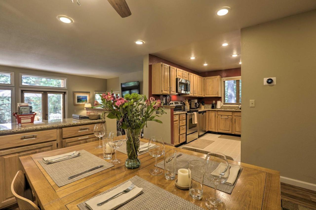 Corner-Unit Condo With Grill Walk To Lake Tahoe! Incline Village Esterno foto